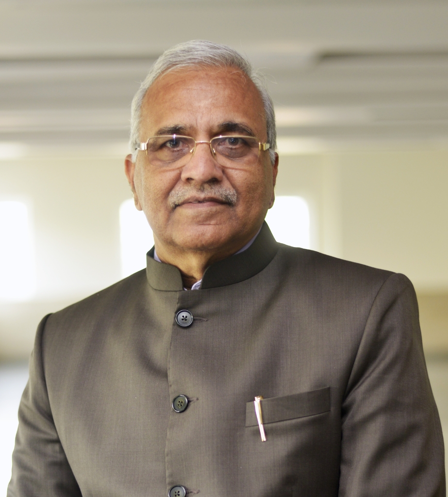 Dr. Girdhar Gyani